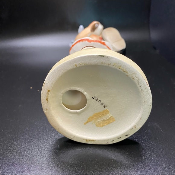 Vintage Rare Little Girl Shoe Polishing Collectible Figurine - Picture 8 of 8